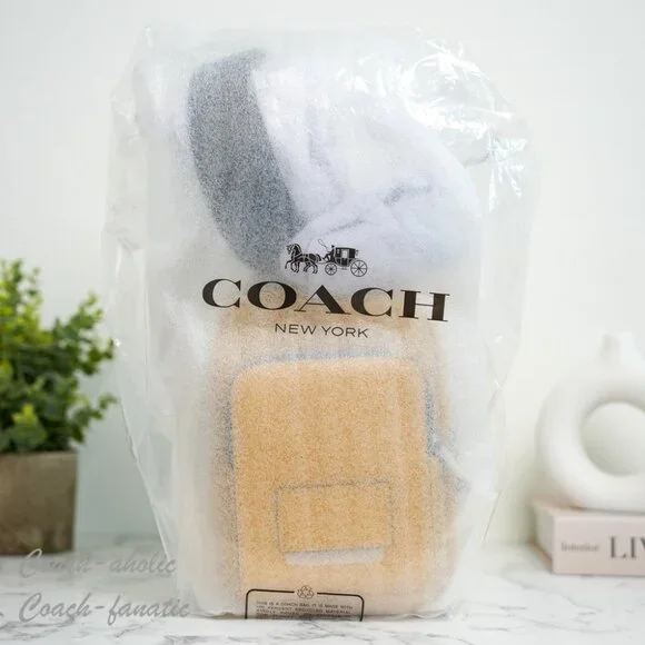 NWT Coach CX071 Leather Racer Sling Pack in Honey - Picture 2 of 7